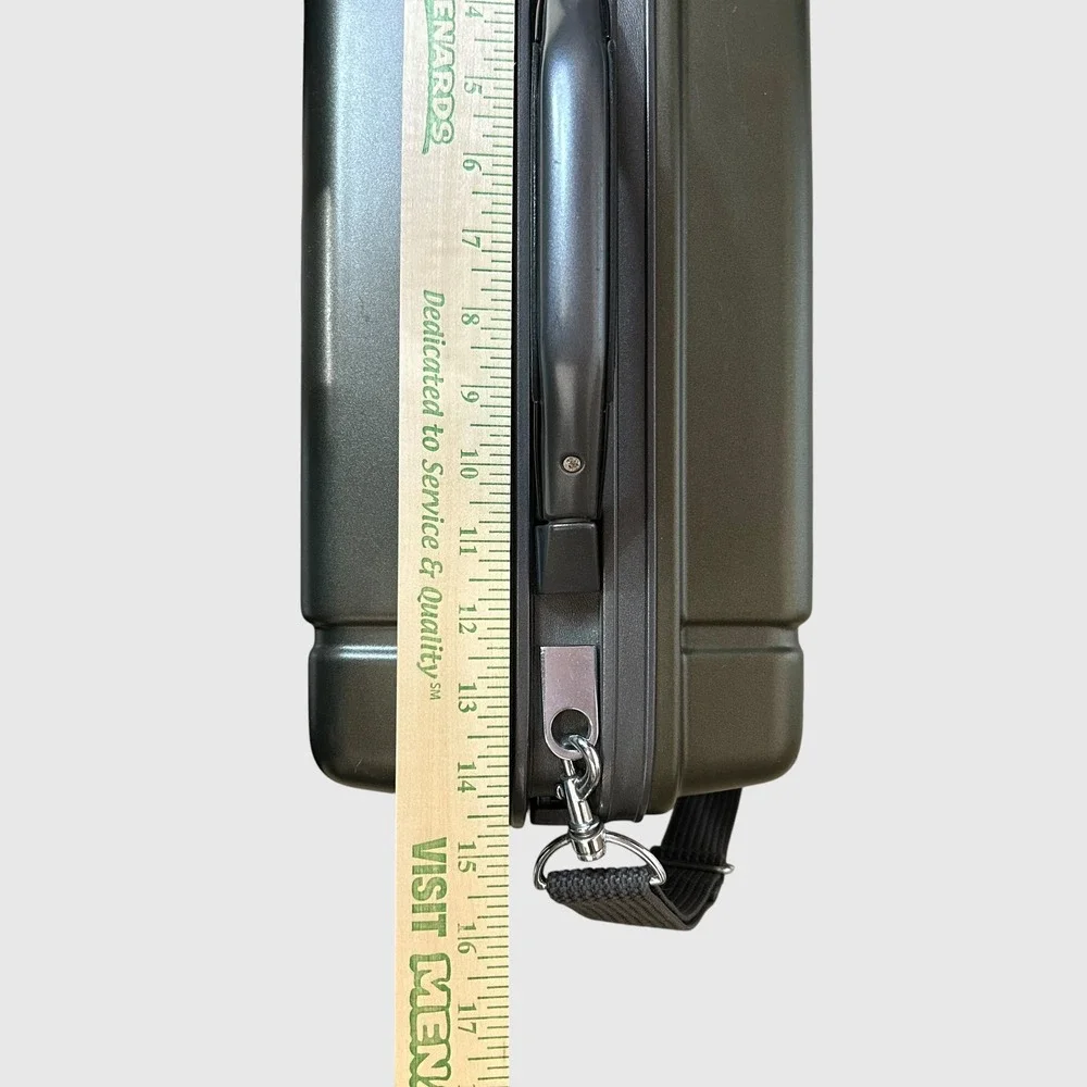 VTG with Key Samsonite Green Hard Camcorder Case Video Camera Tech Briefcase